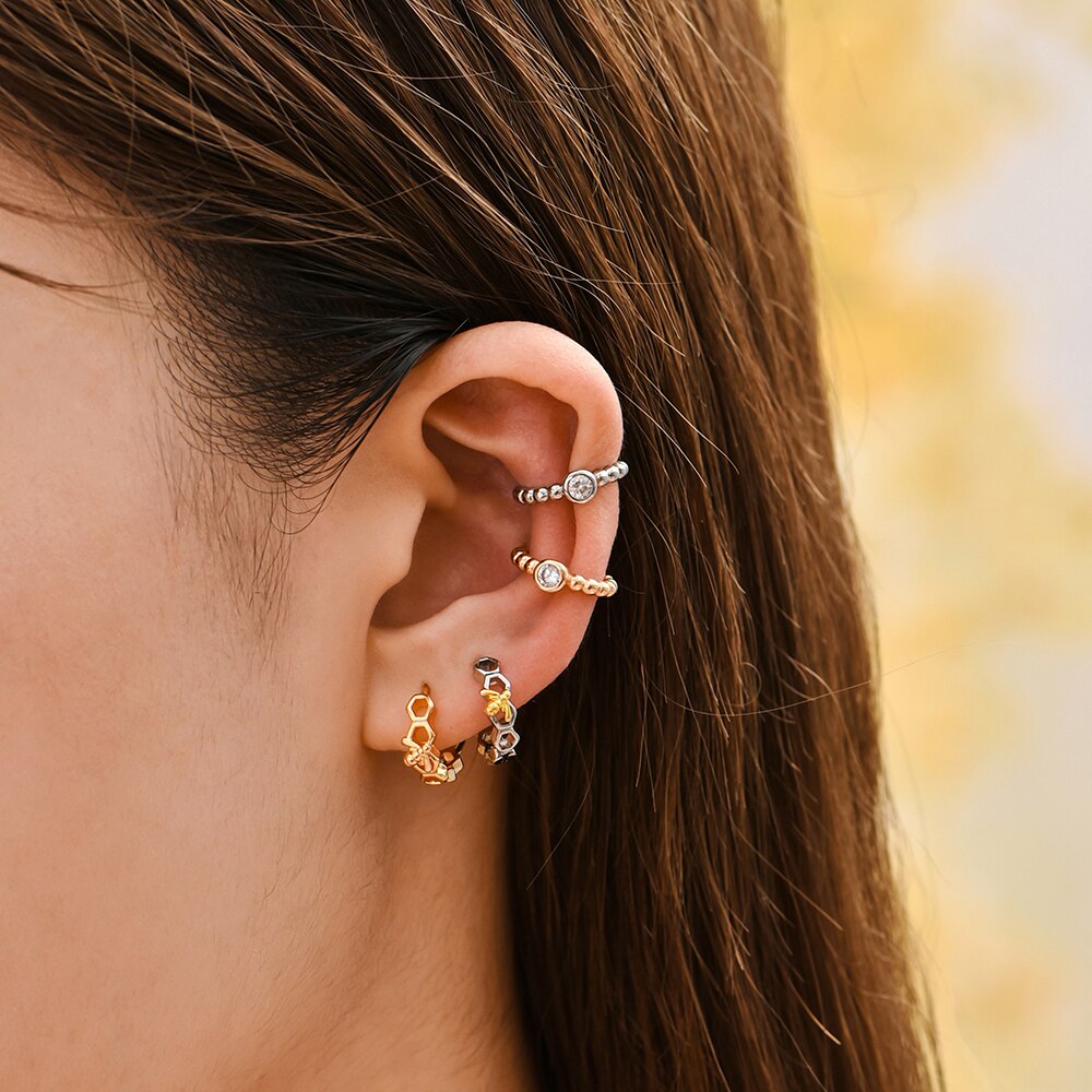 Goud &amp; Zilver Kleur Hollow Geometrische Honingraat Vorm Hoepel Oorbellen Voor Vrouwen Trendy Kleine Bee Oor Gesp Kralen Cz Earcuffs sieraden