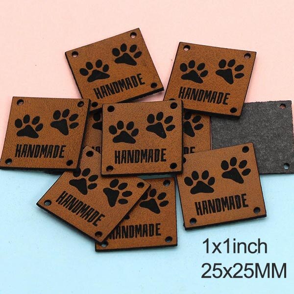 Etiquetas de cuero con huellas de animales, etiquetas hechas a mano para ropa, perro, gato, oso, pata, etiqueta hecha a mano para coser sombreros DIY, 20 piezas, 25x25mm: Dk.brown