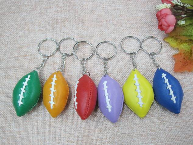 plastic basketball Bag Pendant Mini basketball Keychain men car key rings Sports Souvenir party favor School birthday: Rugby