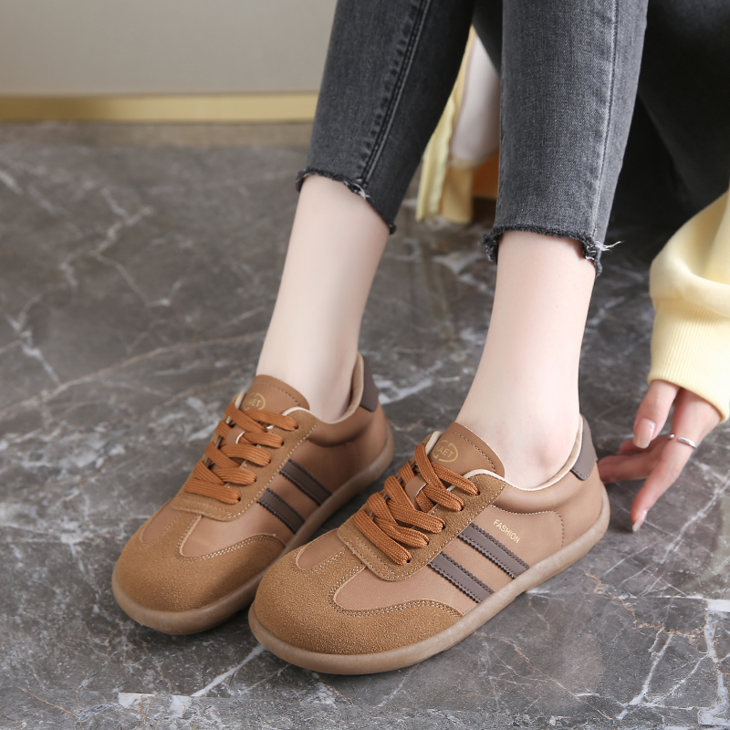 Damesschoenen Herfst Mode Casual Schoenen College Stijl Brede Neus Zachte Comfortabele Platte Schoenen Outdoor Casual Sportschoenen