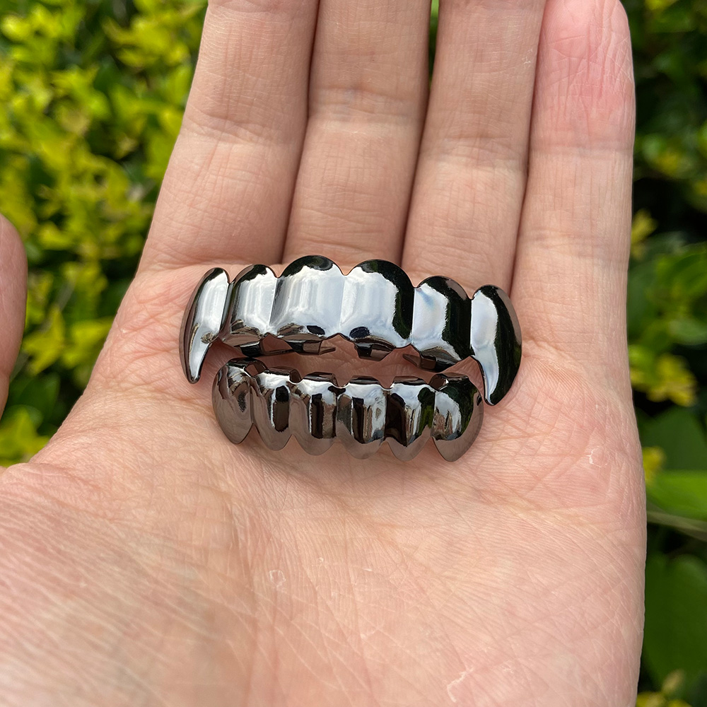 RACHELZ Hip Hop colmillos negros Diente Grillz 14K chapado en oro 6/6 tapas de dientes decoración parrillas dentales para hombres mujeres joyería de Halloween