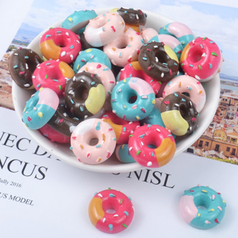 Zocdou 3 Stuks Mix Kleur Simulatie Voedsel Spelen Donut Standbeeld Beeldje Ornament Miniatuur Speelgoed Decoratie