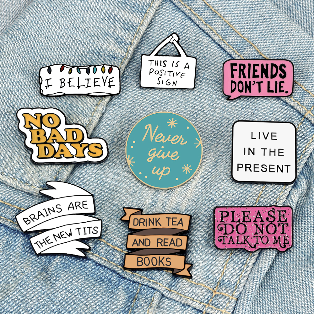 Broches en émail avec citation drôle, broches joyeuses de vie en direct, épingle à revers, lettre de puissance, sac de chemise personnalisé, Badge de motivation, pour amis, bijoux