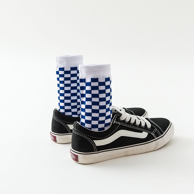 Harajuku stil spaß schachbrett schwarz & weiß kariert aufbringen socken Straße Stil Hüfte hüpfen Skateboard unisex socken: 3