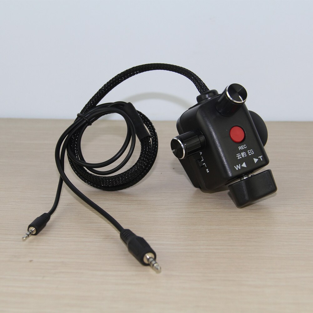 Camcorders Zoom and focus control for LANC Panasonic cameras HC-X1 AG-UX90 HC-PV100 AG-AC30 AG-UX180 HC-X1000 AG-AC90 AU-EVA1