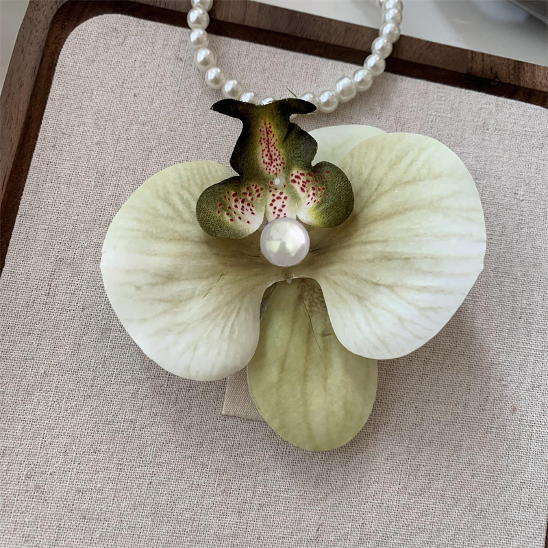 Orchid Hair Clip For Woman Artificial Flower Hairpins Cute Wedding Party Side Clip Hair Accessories: WHITE