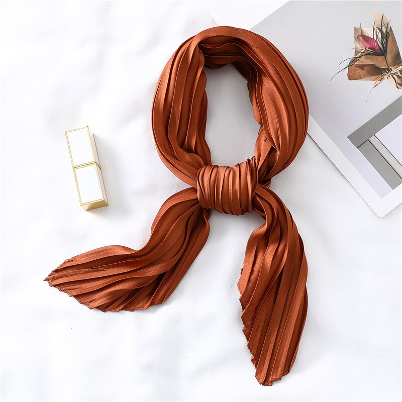 Solid Zwart Wit Roze Kleine Vierkante Twill Zijde Satijn Sjaal Vrouwen Dames Crinkle Haar Hoofdband Sjaals 70cm * 70Cm: YZ44brown