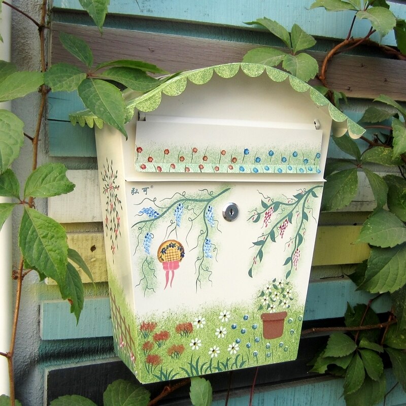 Pastoral painted letter box with lock mailbox mail box waterproof suggestion box Wall Mounted home Decoration Post Box