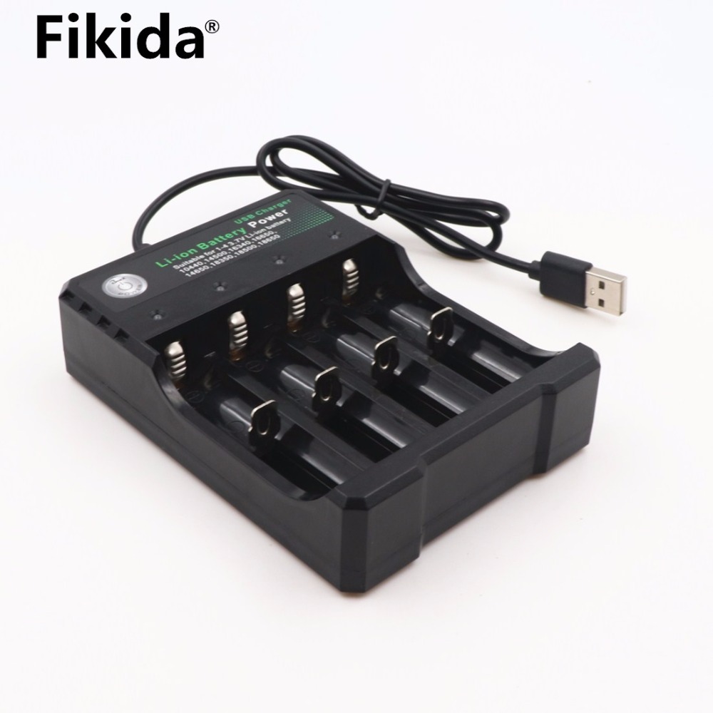 Batterie Ricaricabili 3.7V 3000mAh Con Caricatore USB Per Torcia Frontale/pile