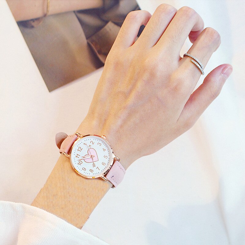 Cute Women Watches Casual Leather Strap Bracelet Lovely Girl Wrist Watch Pink Heart Shape Clocks Relogio Feminino: pink
