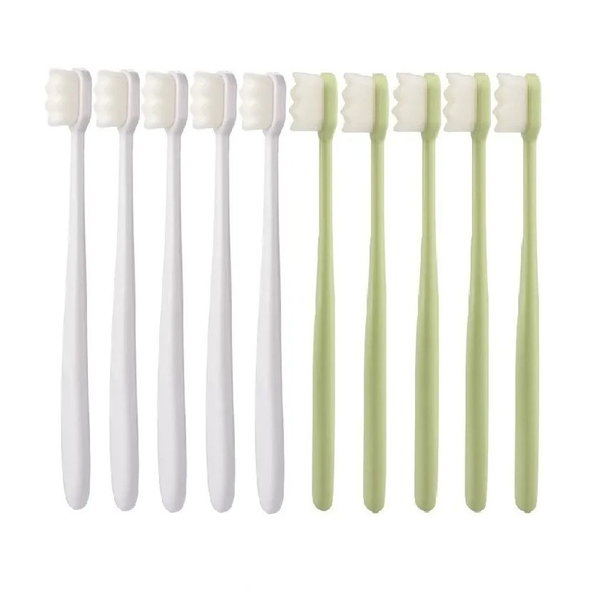 Adult Toothbrush Ultra Soft-bristled Toothbrush Nano Toothbrush for Sensitive Gums Extra Toothbrushes Sensitive Teeth: green