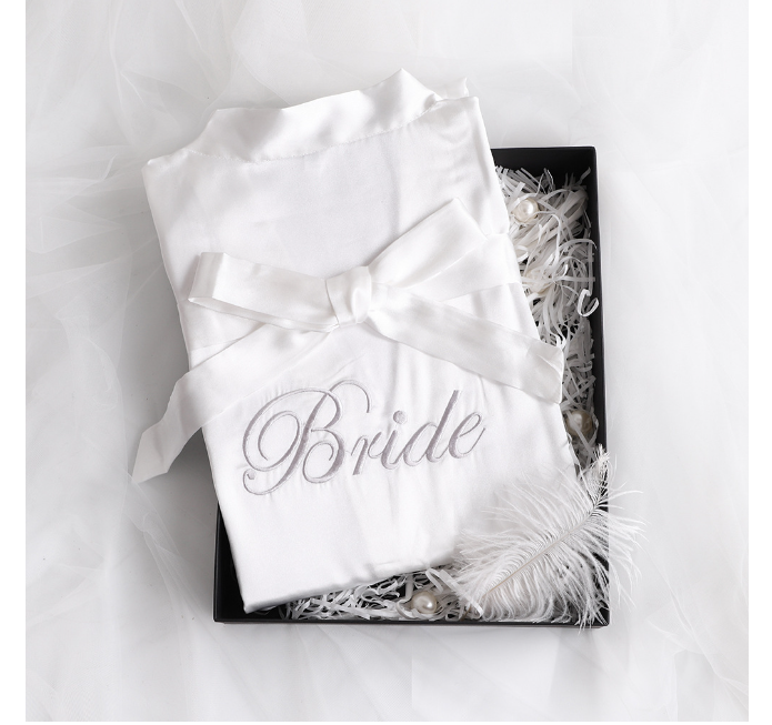 Bride To Be Team-bata de satén y seda para novia, batas de dama de honor para boda, despedida de soltera, de despedida de soltera, decoración de boda: L / Marfíl