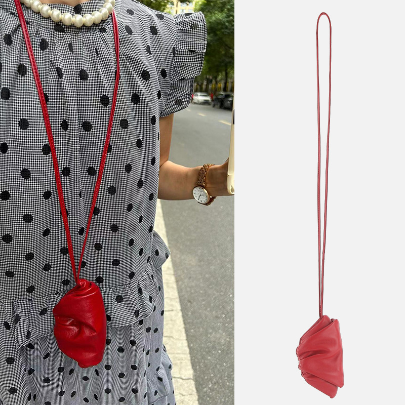 Schaffell Neckholder Dekoration Wolke Tasche 2025, neue Nische Lippenstift Paket Mini echtes Leder Kopfhörer Münze Brieftasche