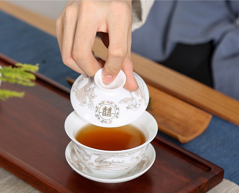 Exquisite Gaiwan tea set,Chinese traditional flower and bird pattern teacup,porcelain teapot tea set for travel easy kettle