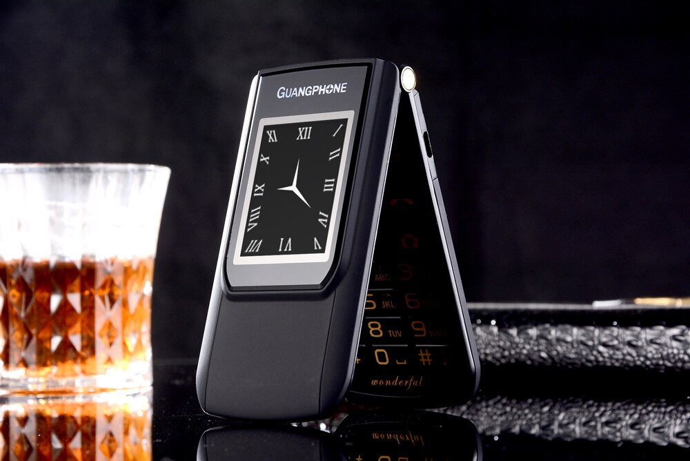 2G GMS Slim Flip Dual Screen Cheap Senior Touch Mobile Phone SOS Speed Dial Dual Sim Russian Key Cell Phone For Elder P047