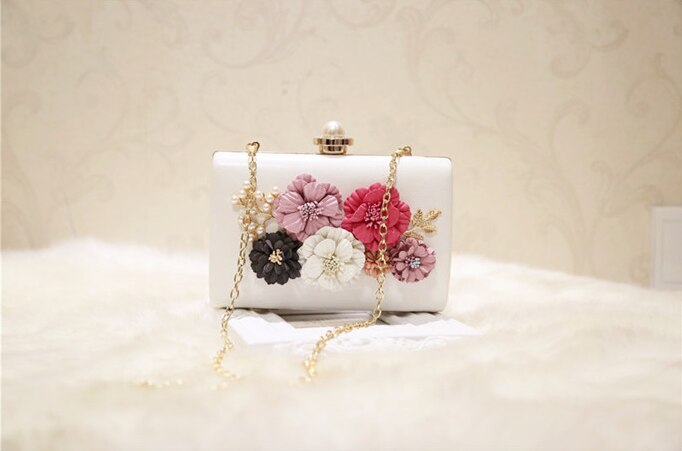 Luxus Handtaschen für Frauen Diamant Schulter Umhängetaschen Ketten Abend Klappen Damen Blume Kasten sperren Kupplung Geldbörse: Weiß