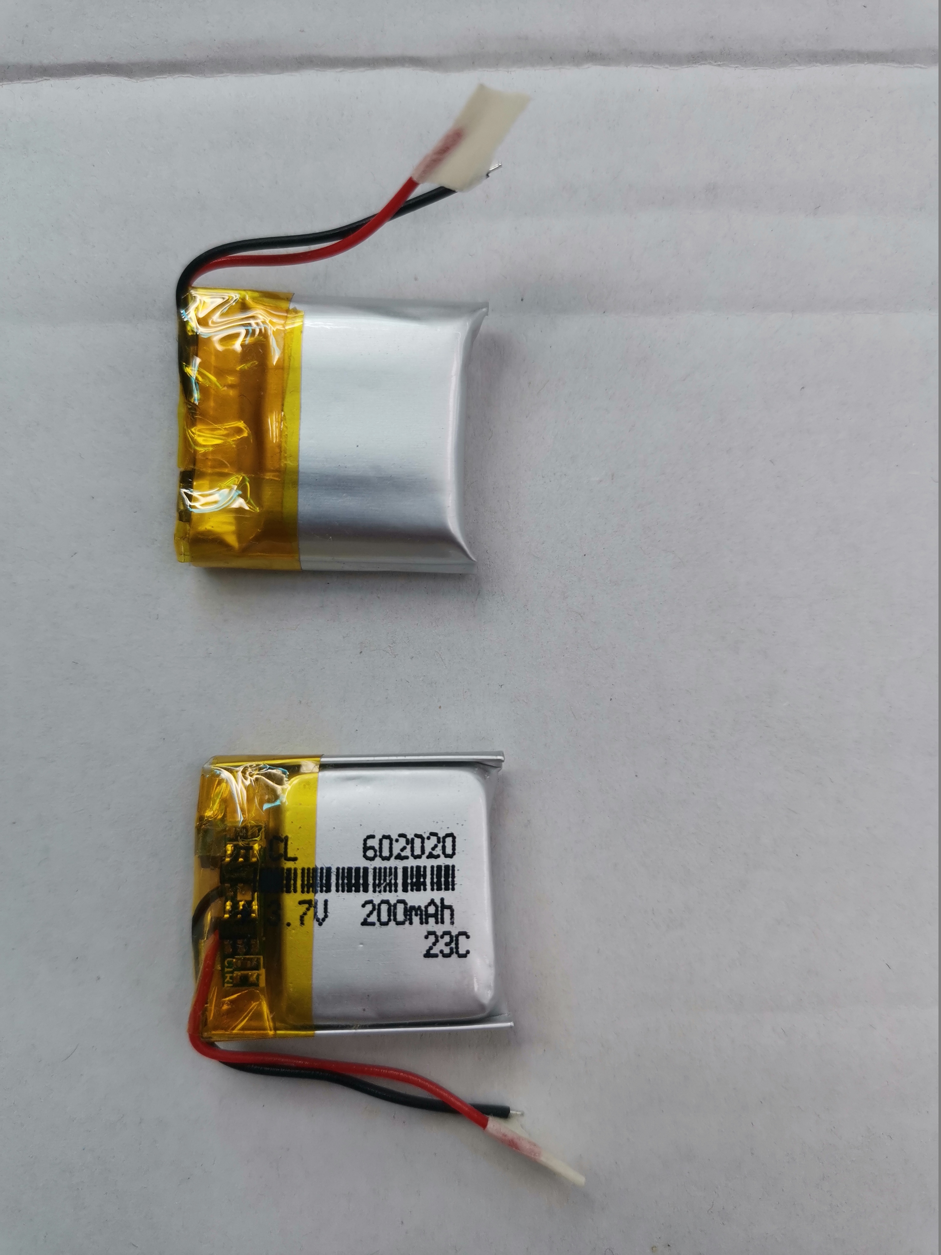 3.7V 2 wires 602020 062020P 200mah lithium battery with protection board , used for bluetooth MP4 1pcs/lot