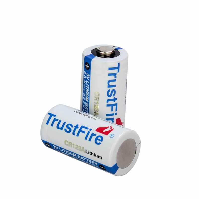 4 Pack CR123A 3V Lithium Non-Rechargeable 1300mAh Battery for Photo Camera Light