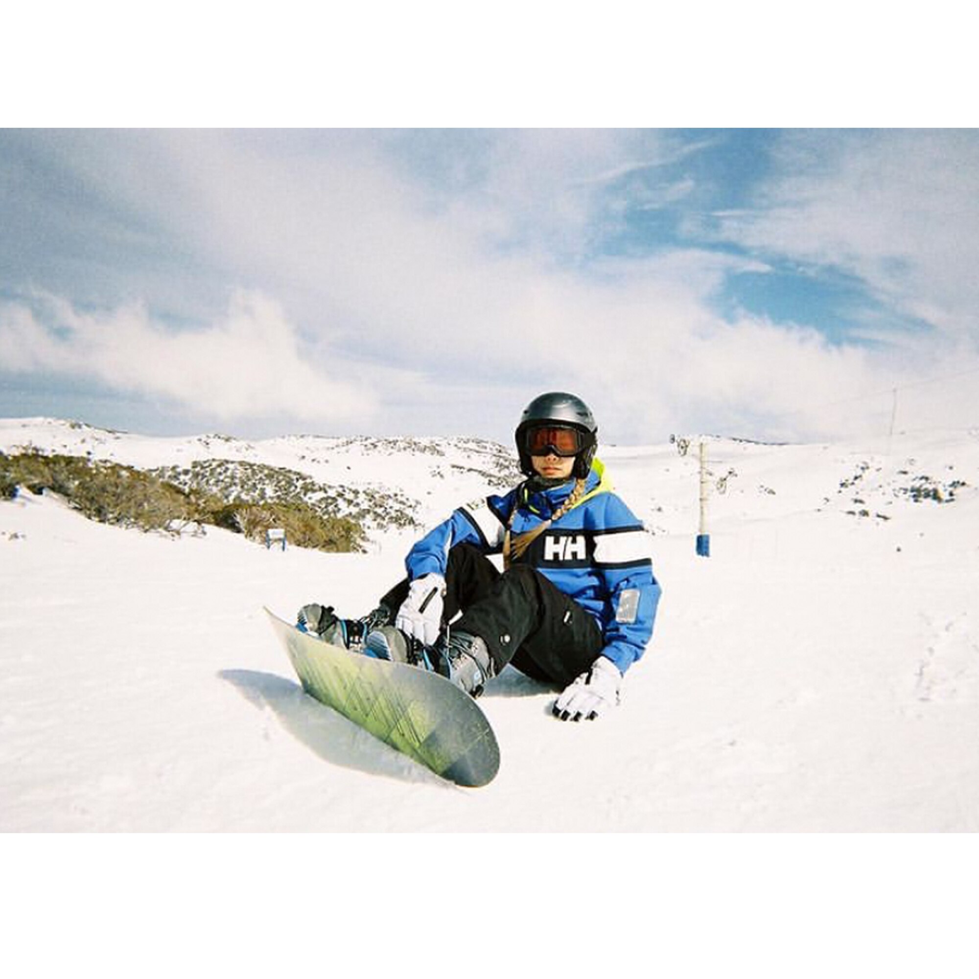 2022 Single Use One Time Disposable Film Camera with Flash 27 Exposure Photos 31mm F11 30mm F9 ISO400 FYE Retro Camera