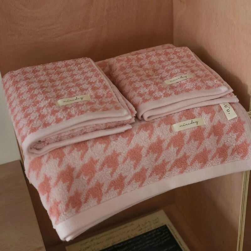 Classic Houndstooth Plaid Towel 100% Cotton Bath Face Hand Square Towel Sets Super Soft Absorbent Bathroom Home Travel Towels: Pink / 70x140cm