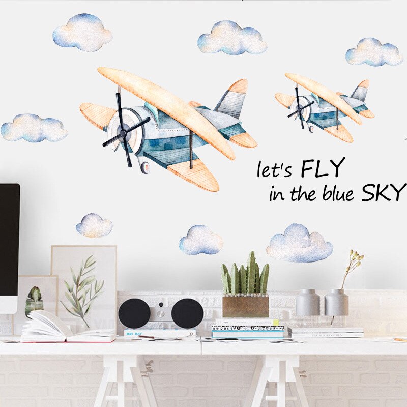 Tecknad liten flygplan väggklistermärke söt vit moln tapet låt oss flyga i den blå himlen väggdekal för barnens vardagsrum inredning