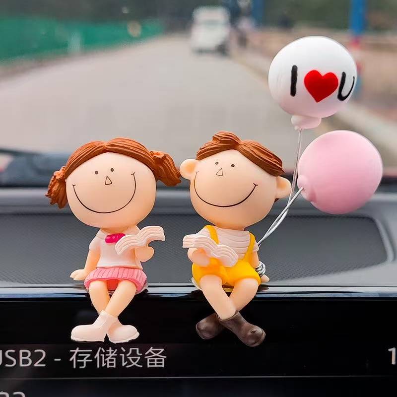 Simpatici ornamenti per coppie di auto, decorazioni per interni auto, ornamenti per auto, decorazioni per cruscoli: BIANCO