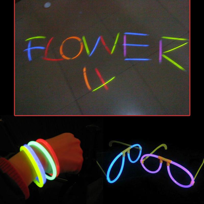 100 Pcs Party Fluoreszenz Licht Glow Sticks Armbänder Halsketten Neon Hochzeit Party Aufkleber Für Hochzeit Helle Bunte Licht