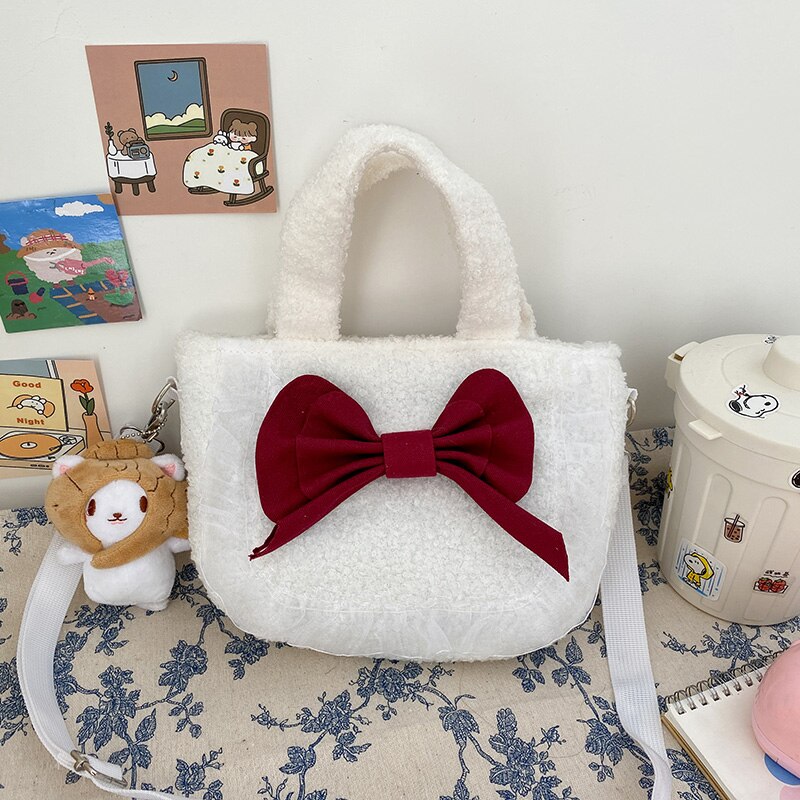 Design original 2021 marca design original macio meninas queda/inverno de pelúcia saco borboleta menina sistema loli artesanal saco ombro: White-pendant1