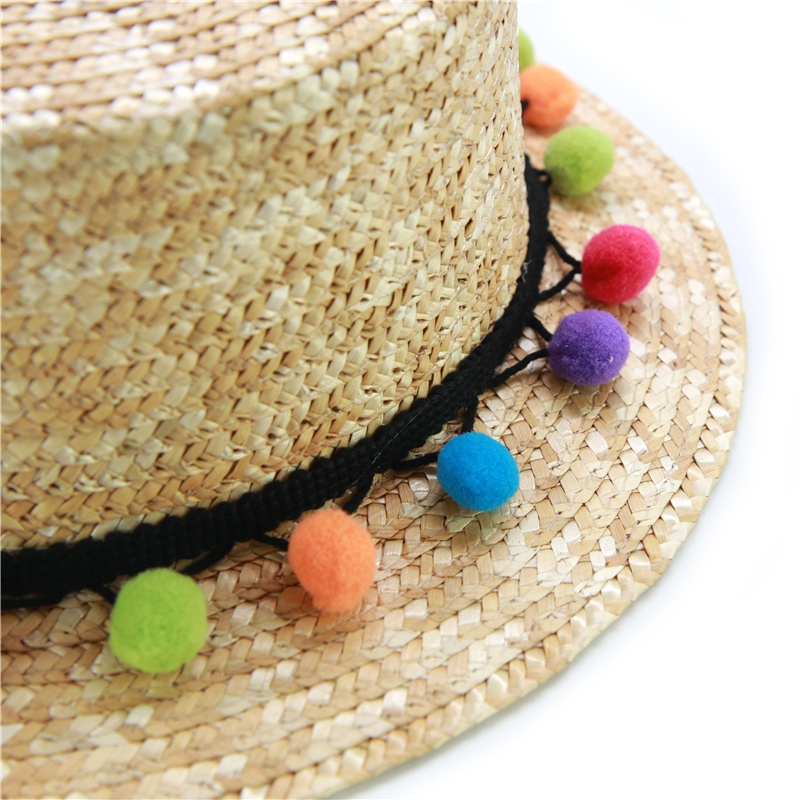 Crianças & adulto bonito borla pompons chapéu de palha meninas chapéu de praia com corda elástica plana topo feminino verão chapéu de sol atacado