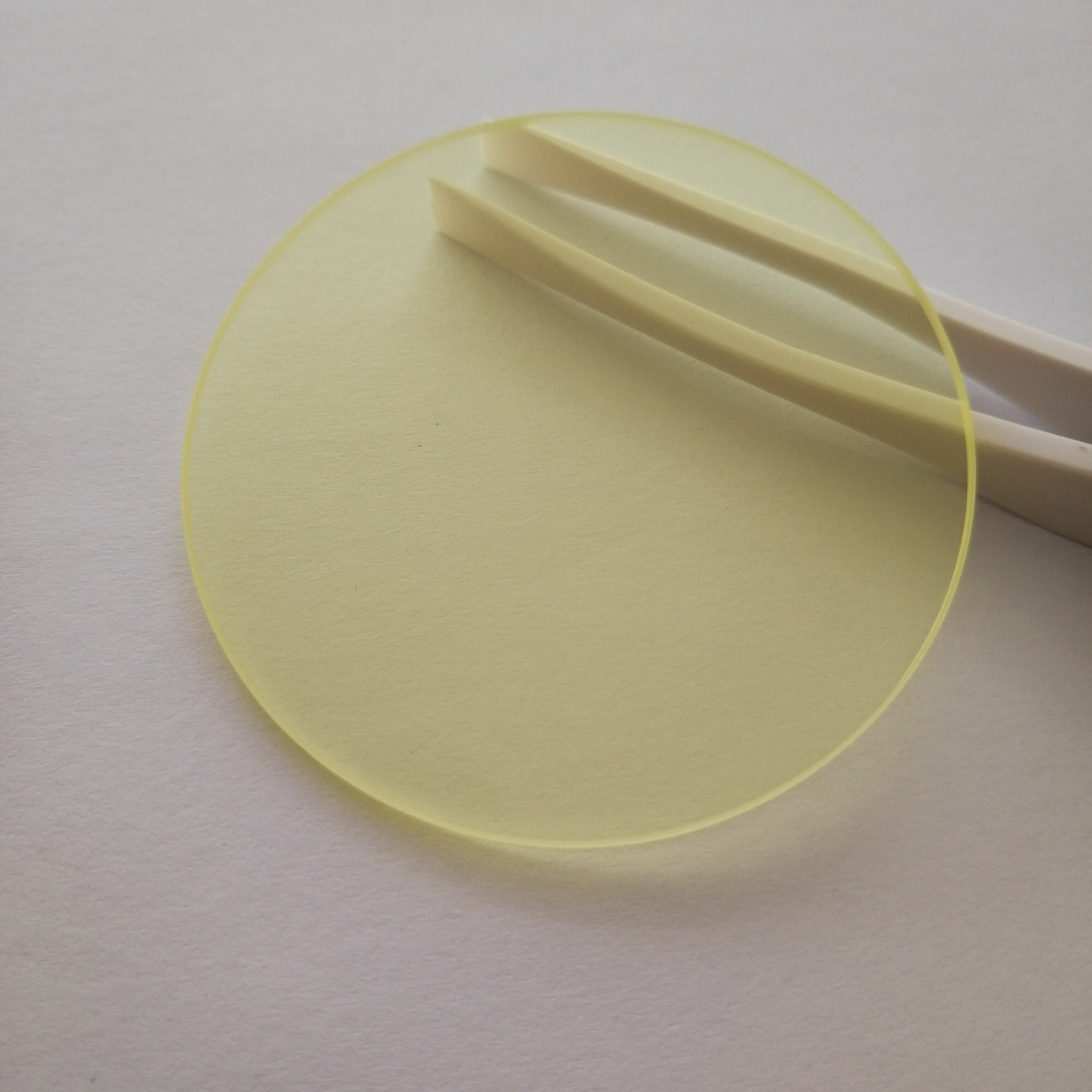 58*2.0mm 450nm Longpass Filter Light Yellow Optical Glass JB450 GG455
