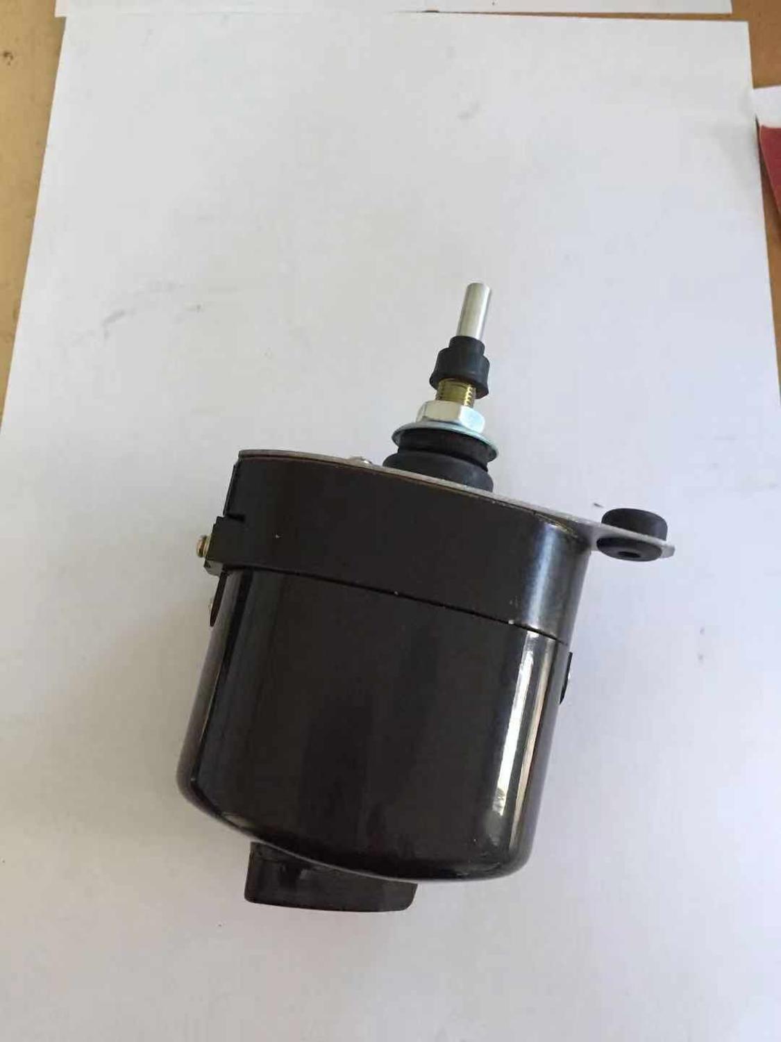 12V Universal Windscreen Wiper Motor for Jeep Tractor Wiper Engine 110 Degree Fast Sweeping 01287358 / 7731000001 / 0390506510