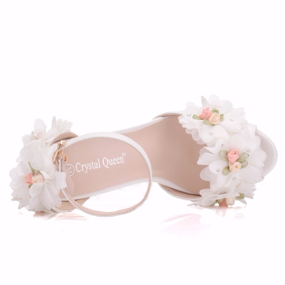 Crystal Queen Vrouwen Bruid Schoenen Teen Hoge hakken Vlinder Trouwschoenen Kant Bloemen Polsbandjes Zomer Party Sandalen Pompen