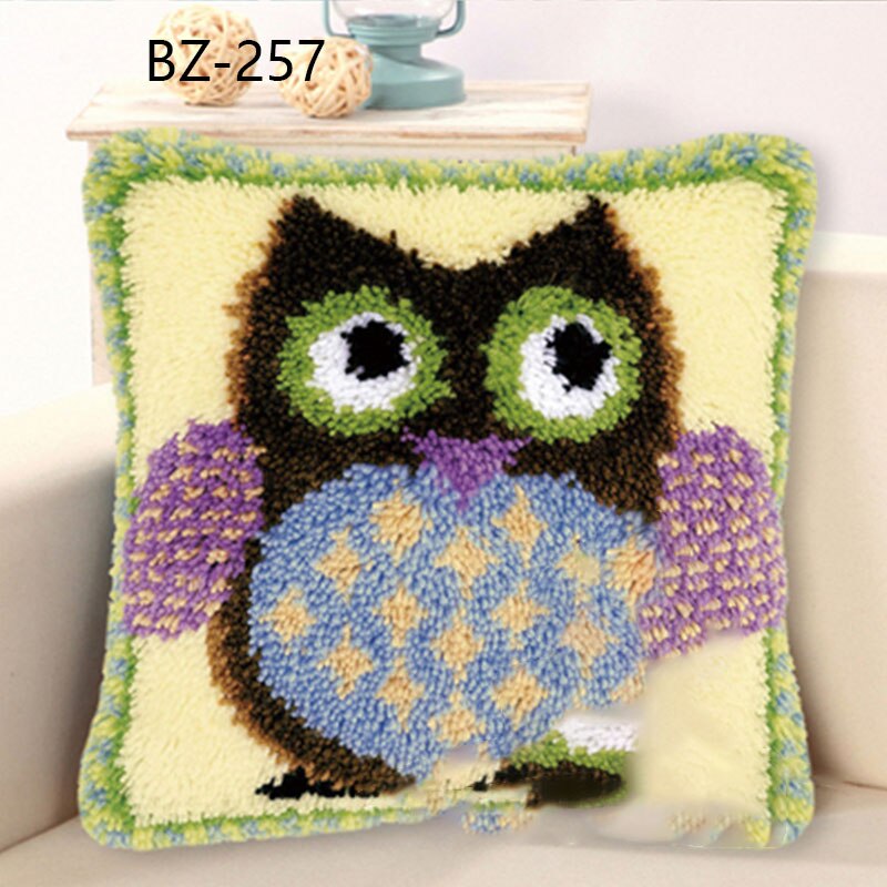 3D Segment Embroidery Pillow Latch Hook Animal Series DIY Wool Latch Hook Rug Kits Handcraft Carpet Embroidery Supplies: BZ-257 / 43x43cm