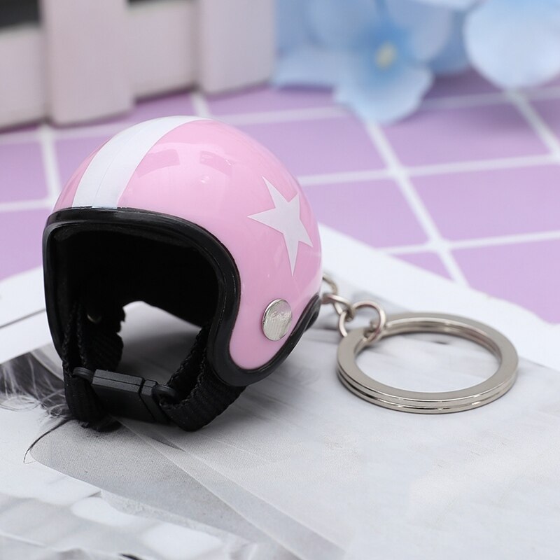 1pcs Motorcycle Helmet Key Chain Hanging Key Chain Ring Keychain Keyring Toy for Men or Women 3D Miniature Plastic: PK
