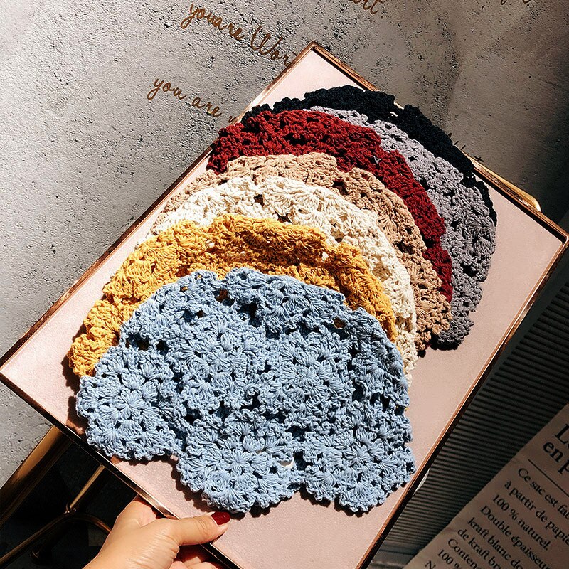 Elegante Katoen Baret Hollow Out Bloemen Decoratieve Hand Verslaafd Herfst Dames Pure Kleur Etnische Stijl Dome Kunstenaar Baret Hoed