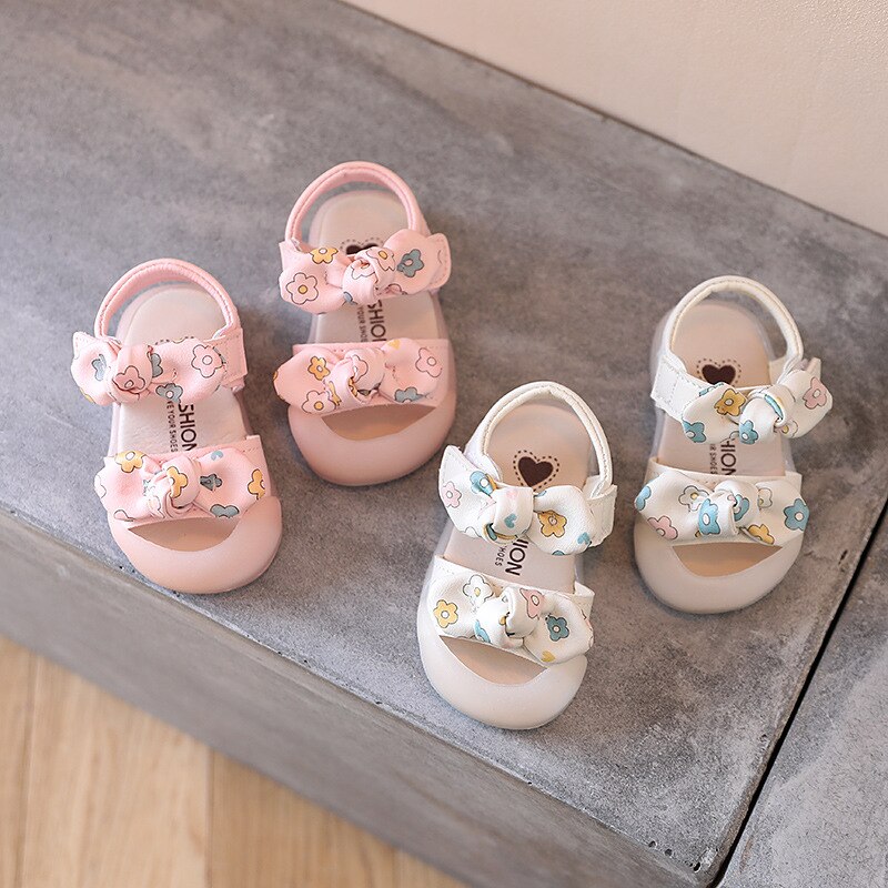 CAPSELLA KIDS Girls sandali da spiaggia floreali con nodo a farfalla Baby Child scarpe estive con stampa carina sandali con suola morbida per bambini taglia 15-19