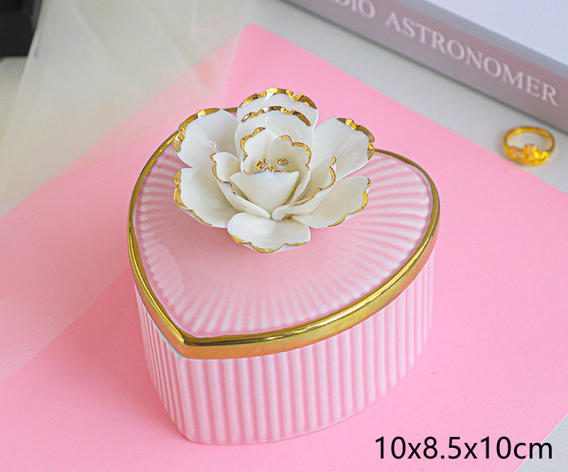 three-dimensional Handwork flowers storage jar ceramic crafts hand-painted gold home heart-shaped jewelry box storage box: C03