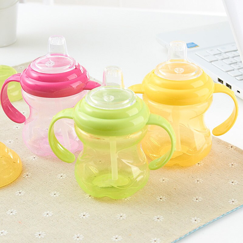 Babymugg barn utomhussportmuggar med handtag läckagesäker sugkopp plastmugg baby learning drickskopp