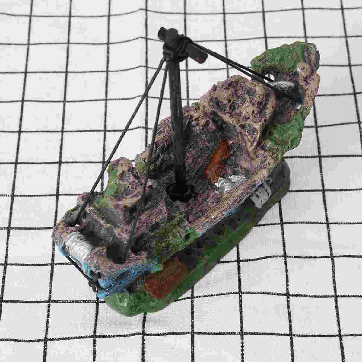 Resin Fishing Boat Aquarium Ornament Plastic Decoration Plant for Fish Tank Accessories