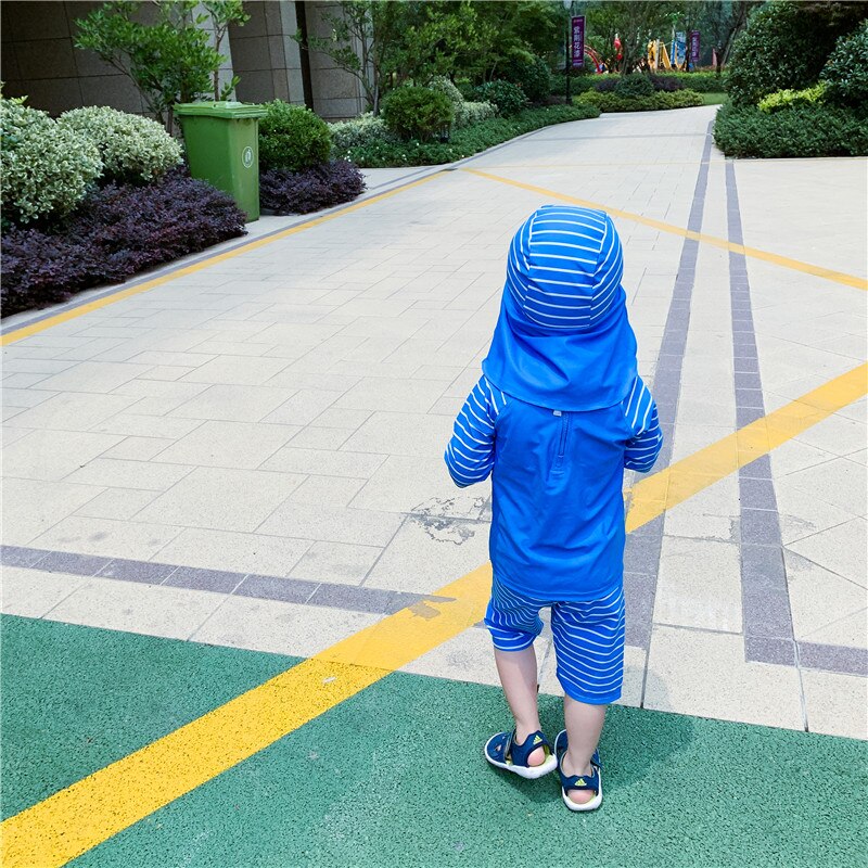 Kinder Badeanzug Separaten Cartoon Krabben Druck 3 stücke Jungen Bademode Sommer Neue UV 50 Schutz Schwimmen Anzug für Junge