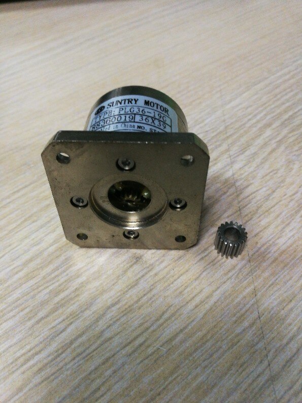 Planetary reducer 36mm diameter Square flange for the assembly NEMA17 stepper motor ratio 189:1 or 264:1 or 369:1 or 516:1