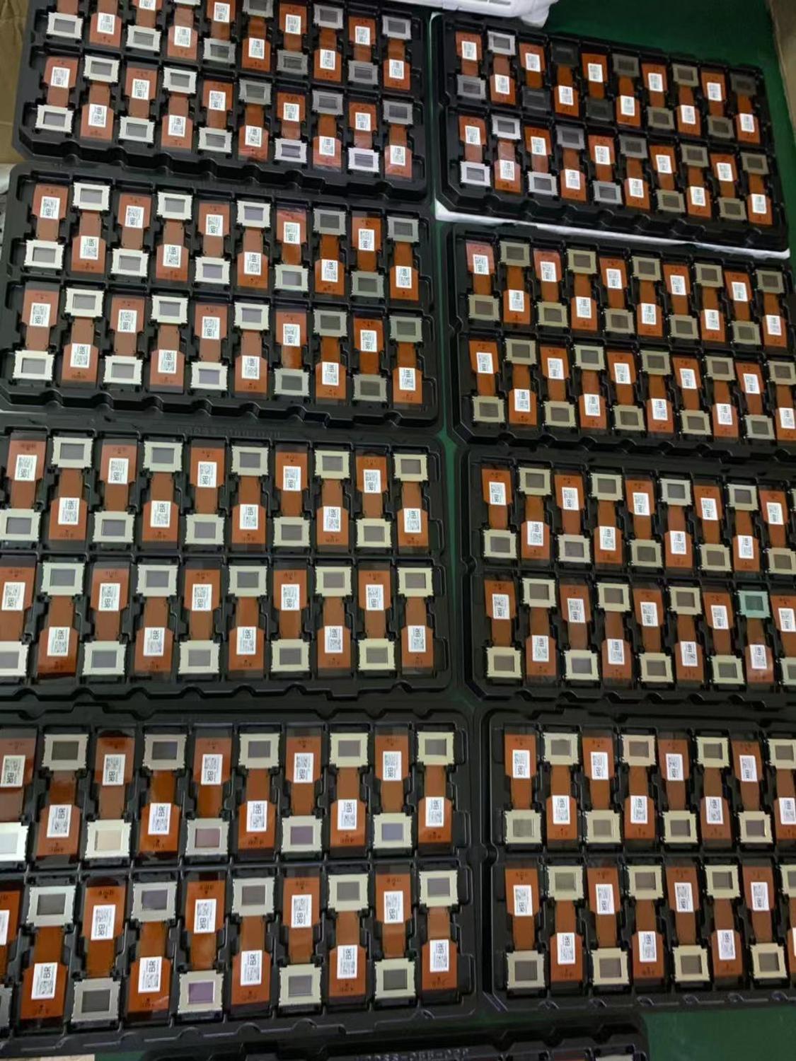 100% Original LCX111/LCX101/LCX094/LCX124/LCX118 prism LCD single panel For Projectors