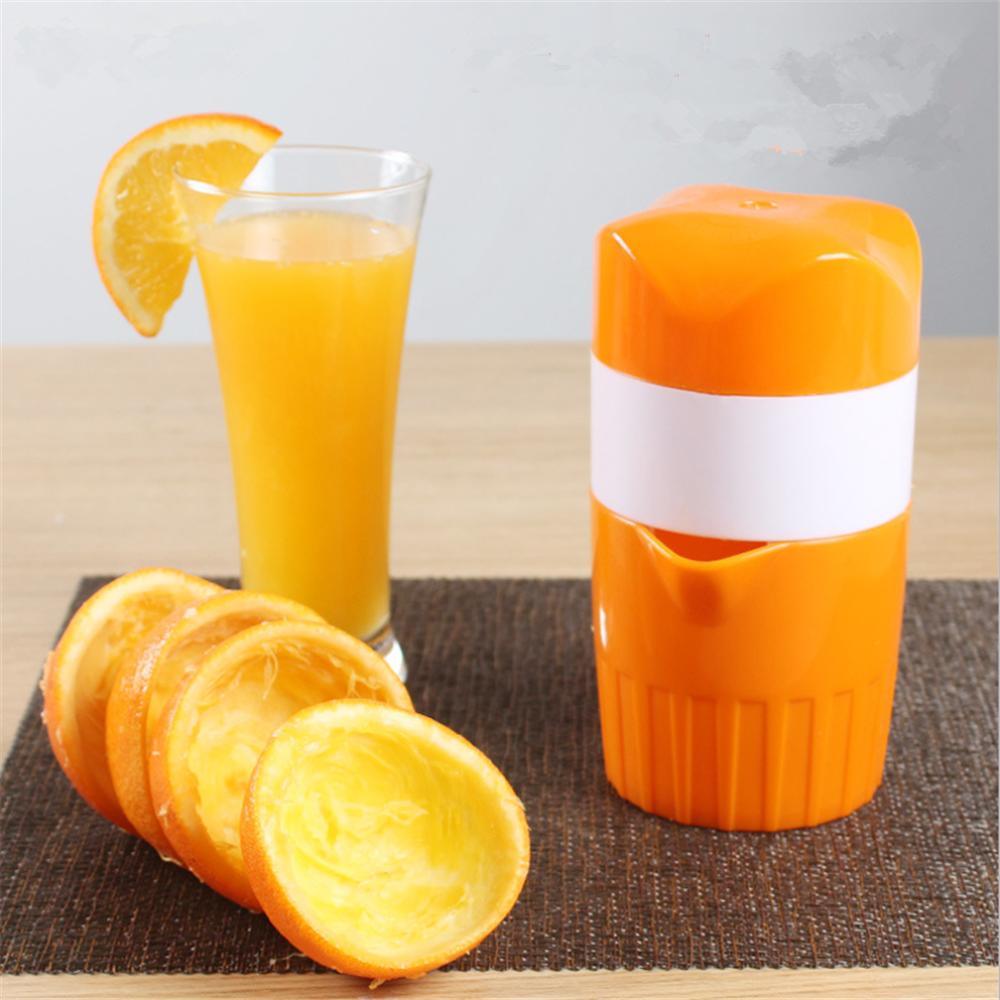 Portable Manual Citrus Juicer for Orange Lemon Fruit Squeezer 300ML Orange Juice Cup Child Outdoor Potable Juicer Machine