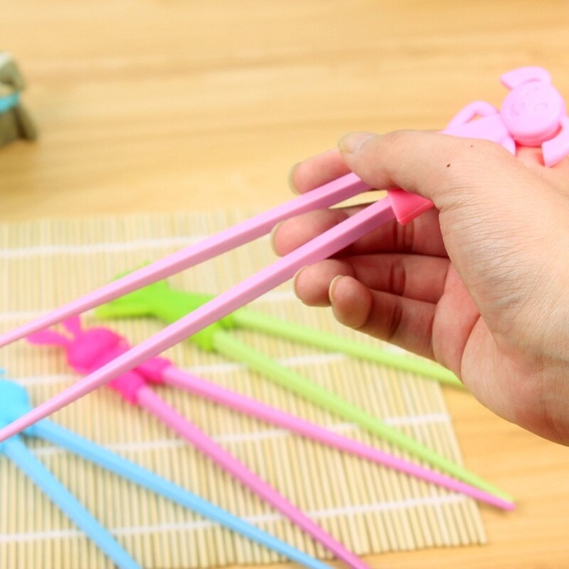 Paar kinder eetstokjes Gemakkelijk te gebruiken herbruikbare educatieve eetstokjes Leuke dierenvormige trainingseetstokjes Kinderen kopen vanaf een prijs van 3.36 Paar kinder eetstokjes Gemakkelijk te gebruiken herbruikbare educatieve eetstokjes Leuke dierenvormige trainingseetstokjes Kinderen kopen vanaf een prijs van 3.36