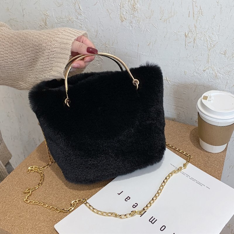 Herfst En Winter Vrouwen Faux Bont Tassen Schouder Onderarm Pluche Pouch Crossbody Tassen Voor Vrouwen furry Handtas: Black