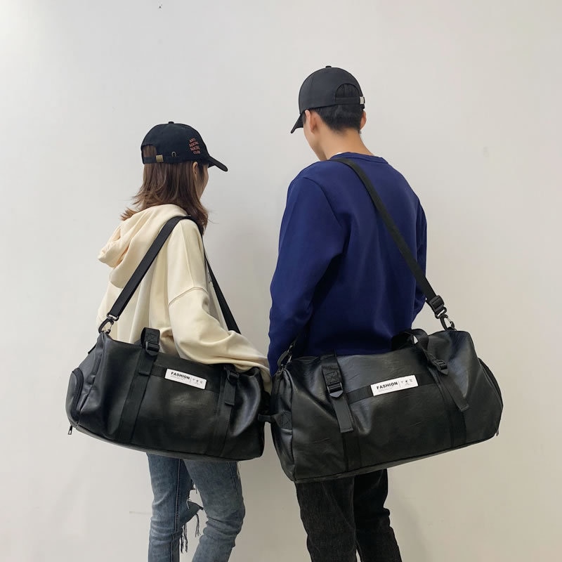 Faltbare, wasserdichte reisetasche für damen und herren aus pu-leder mit großem fassungsvermögen, inklusive separatem schuhfach.