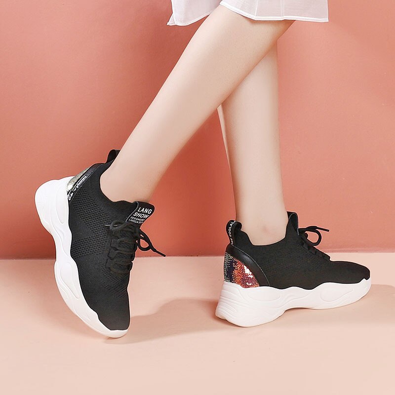 Sport Schuhe frauen Herbst/Winter Neue Kunst Fliegende gewebte Atmungs Alte Schuhe Erhöht Kleine Weiße Schuhe lässig Schuhe