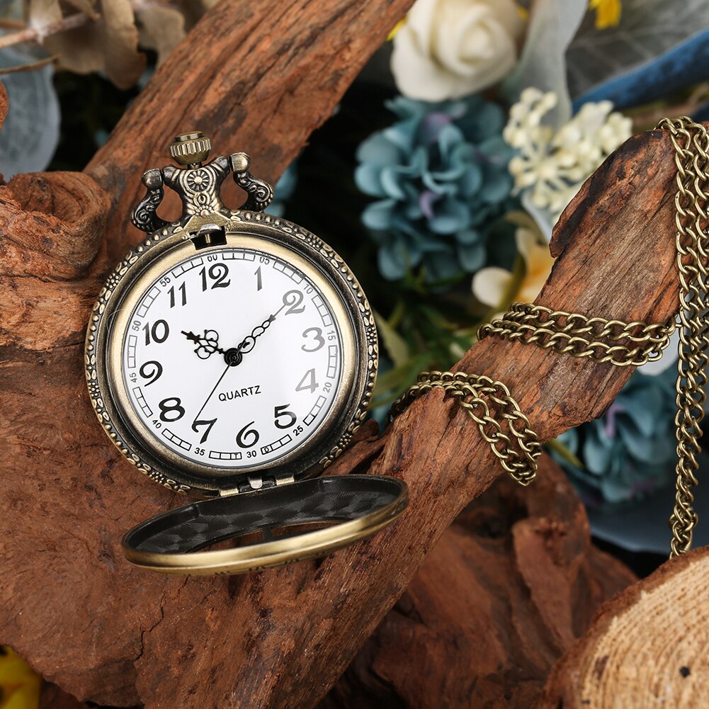 Unisex Antique Astrology Compass Pocket Watch Quartz Retro Bronze Necklace Fob Clock with Chain Compass Accessory Man Women