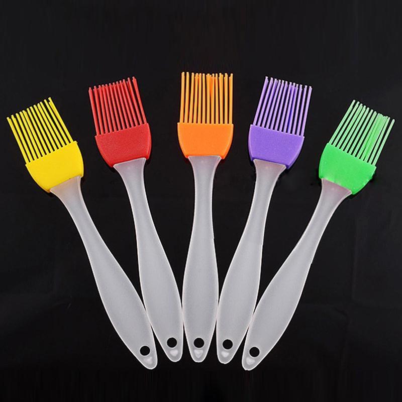 LanLan Food Grade Silicone Brush with Sturdy PP Handle Dessert Mousse Chocolate Ice Cream Pastry Baking Tool Random Color