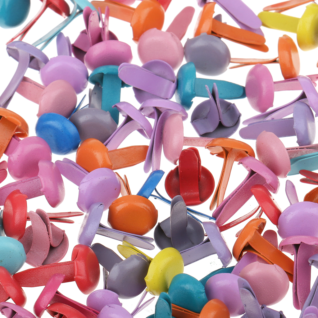 200 styks assorterede farve metal brads papir fastgørelsesanordninger til scrapbog papir håndværk kontorartikler: 8 x 12mm